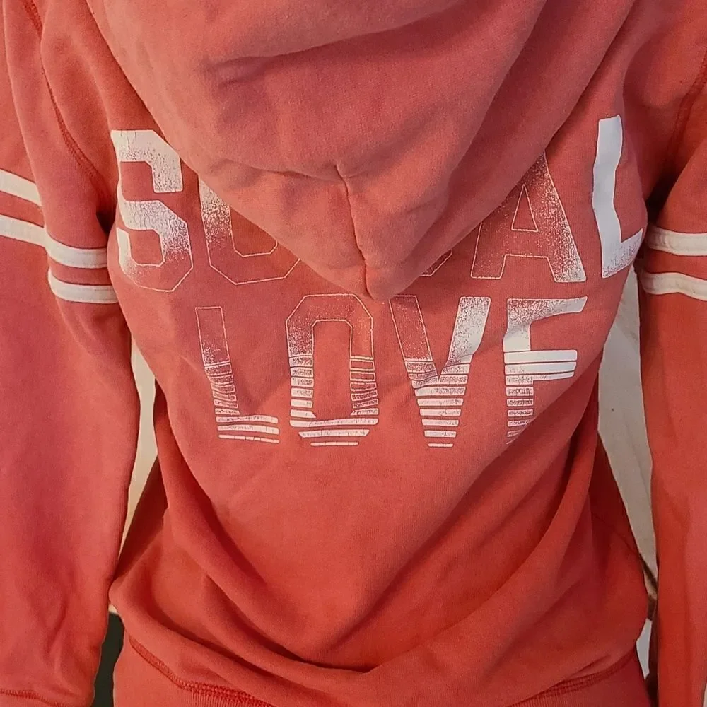 Hollister salmon pinkish